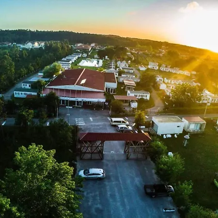 Ferienhaus Natur Camping Bungalow T2 - 9 Pataias